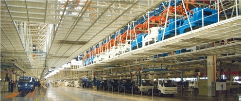 (写真2)自動車製造現場