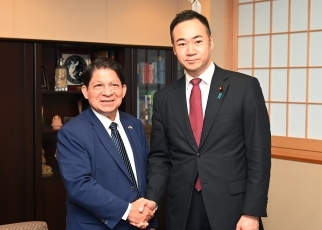 鈴木外務副大臣とモンカダ・ニカラグア外務大臣との会談1