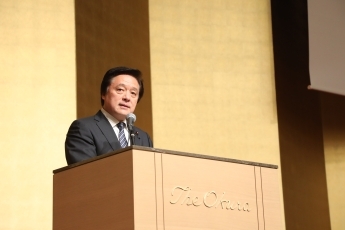 (写真1)若宮外務副大臣の「2019年度国際交流基金賞授賞式」への出席1