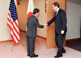 ハリス米国ユダヤ人委員会(AJC)理事長による茂木外務大臣表敬