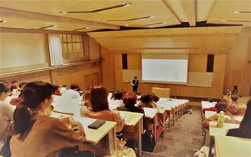 （写真1）基調講演の様子