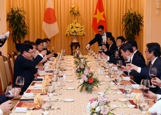（写真5）ワーキングランチ