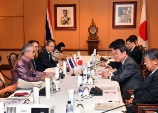(写真4)日・タイ外相会談