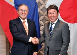 （写真6）日・フィリピン外相会談