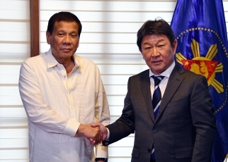 （写真7）茂木外務大臣によるドゥテルテ大統領表敬