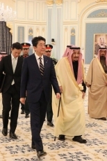 （写真4）歓迎行事（写真提供：内閣広報室）