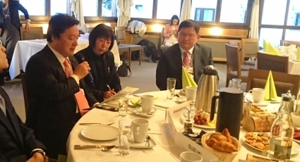 (写真1)世界経済フォーラム(WEF)主催G20フォローアップ朝食会