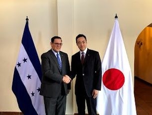 2 ロサレス外務・国際協力大臣との朝食会1