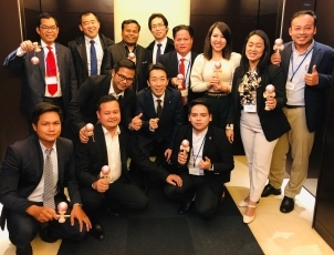 中山外務大臣政務官主催カンボジア若手政治関係者招へい一行との夕食会