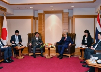茂木外務大臣とソムキット・タイ王国副首相との会談3