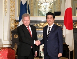 (写真2)日・フィンランド首脳会談(写真提供:内閣広報室)