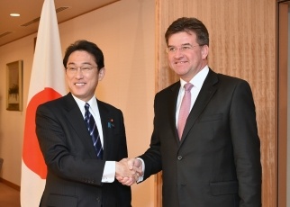 日・スロバキア外相会談1