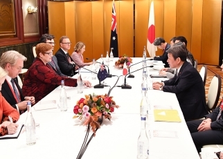 日豪外相会談