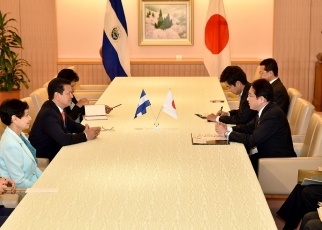 日・エルサルバドル外相会談2