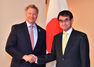 バークレーGaviワクチンアライアンス事務局長による河野外務大臣表敬2