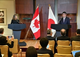 日・カナダ外相会見