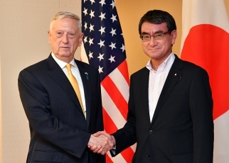 河野外務大臣とマティス米国国防長官との会談1