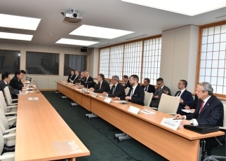欧州議会国際貿易委員会一行の武藤外務副大臣表敬2