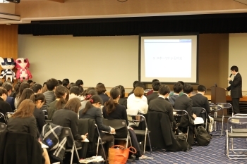 (写真4)基調講演の様子2