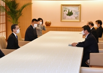 全日本空輸株式会社への外務大臣感謝状授与3
