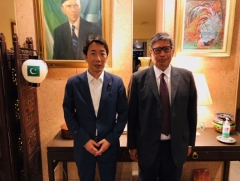 中山外務大臣政務官とアハマド駐日パキスタン・イスラム共和国大使の夕食会