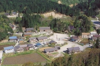 (写真1)そばの郷の建設
