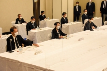 (写真3)「被爆者団体から要望を聞く会」の様子