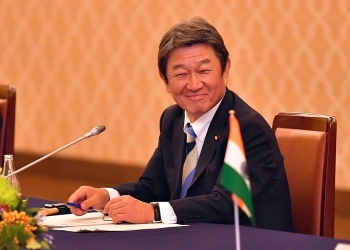 (写真3)会合中の茂木外務大臣
