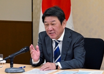 (写真2)オーストラリア主催WTO非公式閣僚会合で発言する茂木外務大臣