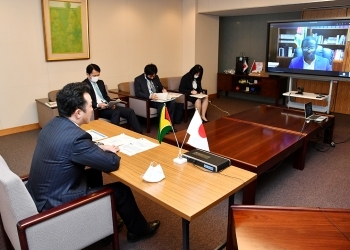宇都外務副大臣とトッド・ガイアナ外務・国際協力大臣とのテレビ会談2
