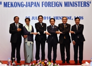 日メコン外相会議(集合写真)