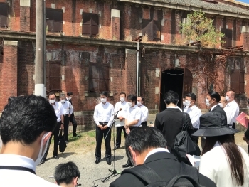 旧広島陸軍被服支廠視察の様子