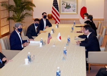 ケリー大統領特使と茂木外務大臣の会談の様子