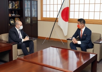 パルド駐日コロンビア大使による小田原外務副大臣表敬2