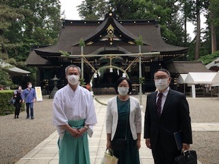 (写真2)香取神宮訪問の様子