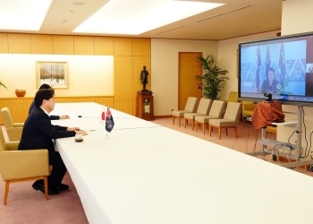 日ニュージーランド外相テレビ会談の様子