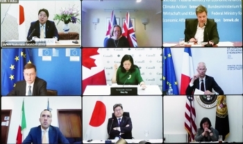 G7貿易大臣会合にオンラインで出席している各国の出席者の様子