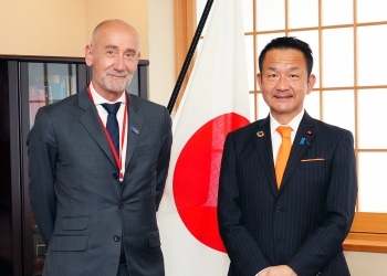 パケ欧州委員会研究イノベーション総局長による小田原外務副大臣表敬2