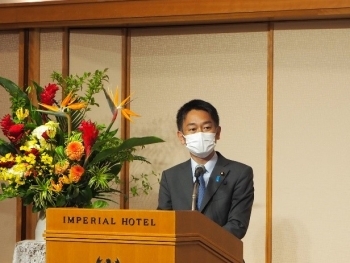上杉外務大臣政務官の挨拶