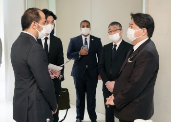 ハリーファ・アラブ首長国連邦大統領薨去を受けた林外務大臣による弔意の記帳