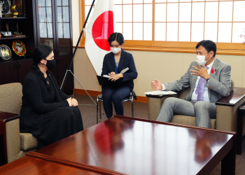 サラサール駐日ボリビア臨時代理大使による武井外務副大臣表敬