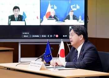 日・EUハイレベル経済対話がオンライン形式で行われている様子