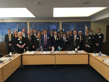日・スウェーデン科学技術協力合同委員会メンバー、および関係者による集合写真