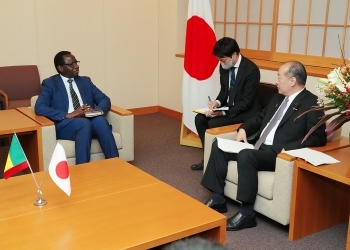 ジョップ・セネガル共和国大統領特別顧問(大臣)兼サンジャラ市長による髙木外務大臣政務官表敬