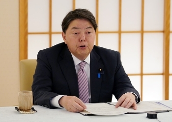 ウクライナのエネルギー分野支援に関するG7+外相会合において、発言を行う林外務大臣
