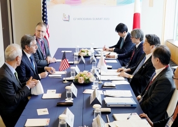 日米外相会談が行われている様子