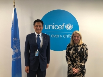 武井外務副大臣とラッセルUNICEF事務局長との会談