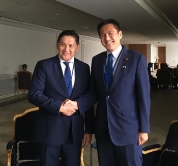 イサエフ・キルギス筆頭外務次官と武井外務副大臣との会談