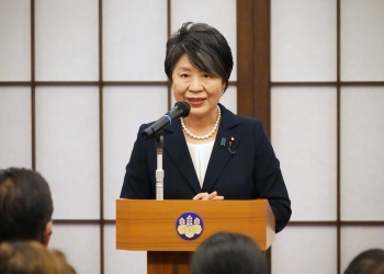 「第63回海外日系人大会」参加者歓迎レセプションで挨拶をする上川外務大臣