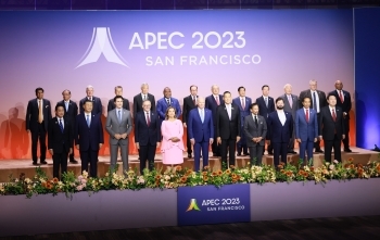 APEC首脳の集合写真